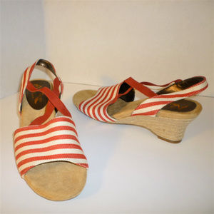 **SOLD** 
8.5 AEROSOLES Red Striped Sandal Wedge Espadrille